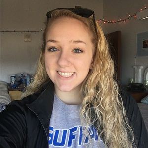 Meet your Posher, Ashley